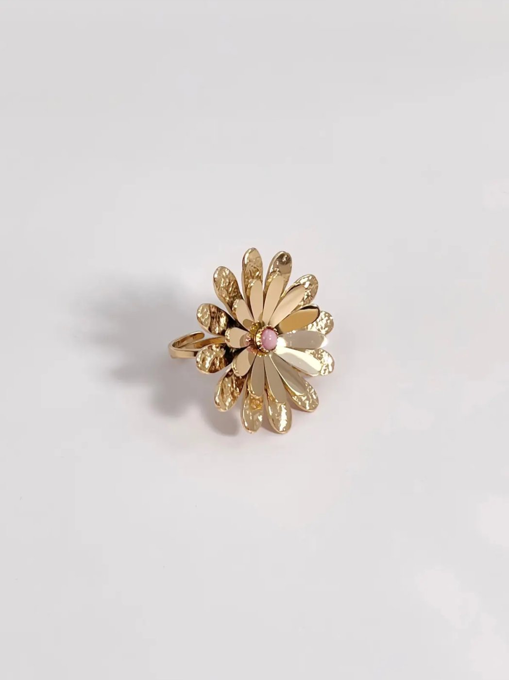 Marguerite — Mirajewelle, bague fleur — acier doré