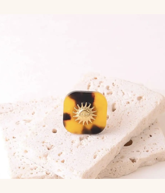 Solea — Mirajewelle, bague écaille soleil doré — résine & acier doré