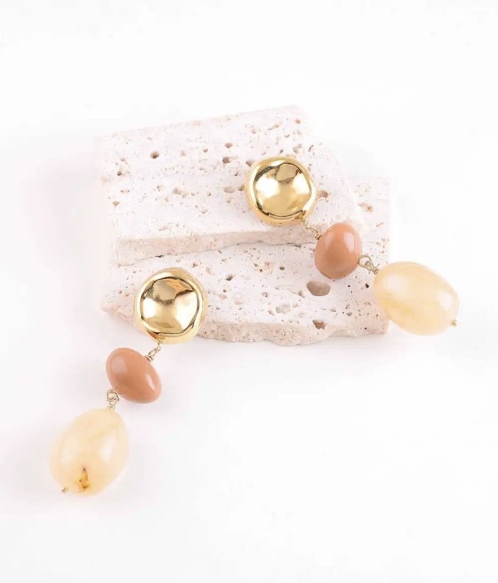 Olive — Mirajewelle, boucles pendantes dome et perles ovales — acier doré