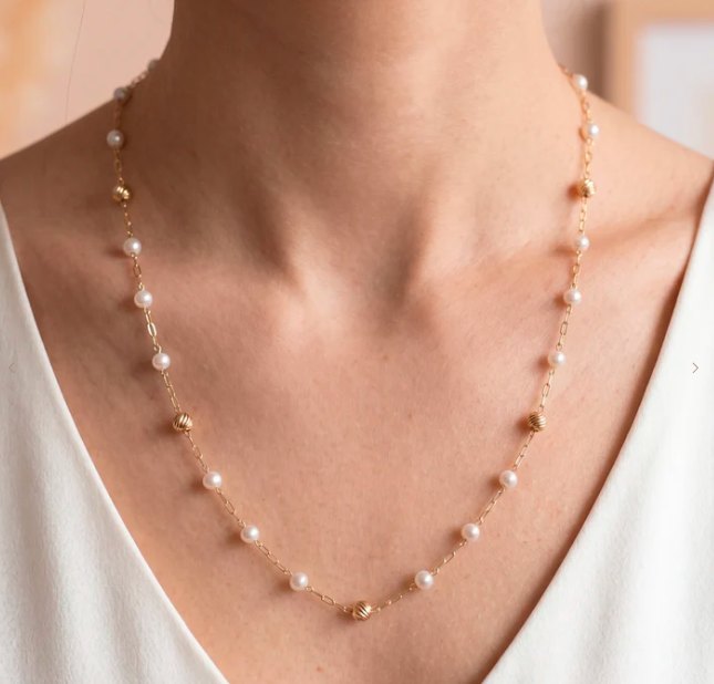 Dos Nu — Mirajewelle, collier de dos — perles & acier doré