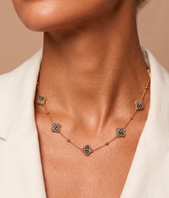 Rosace — Mirajewelle, collier fleurs perlées — acier doré